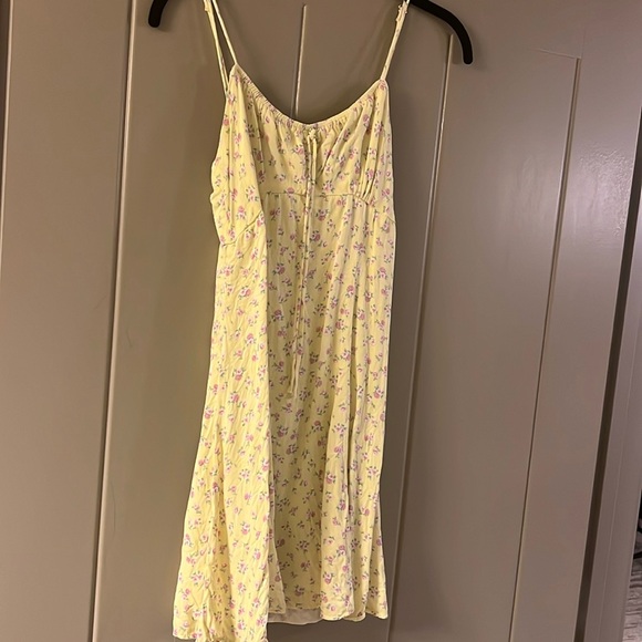 Zara Dresses & Skirts - Zara Pastel Yellow Satin Effect Floral Dress